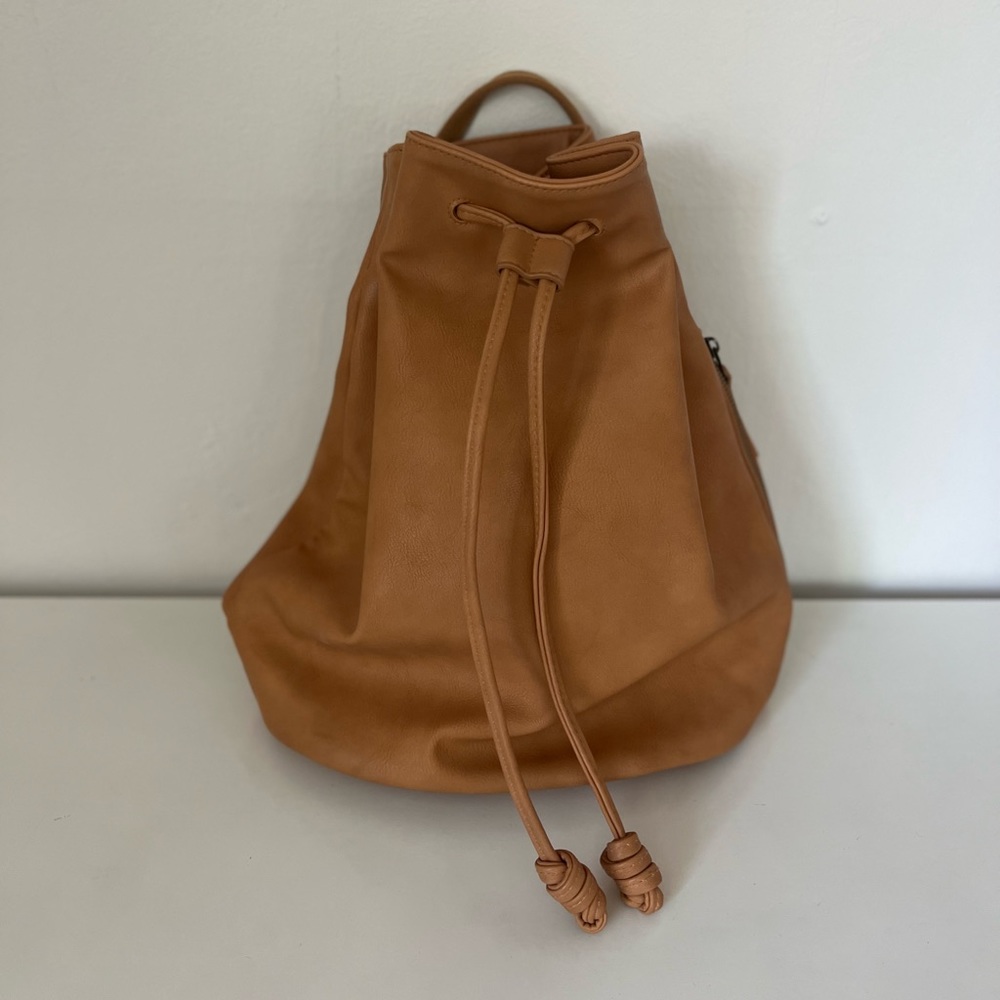 Universal Thread Utility Backpack - image 1